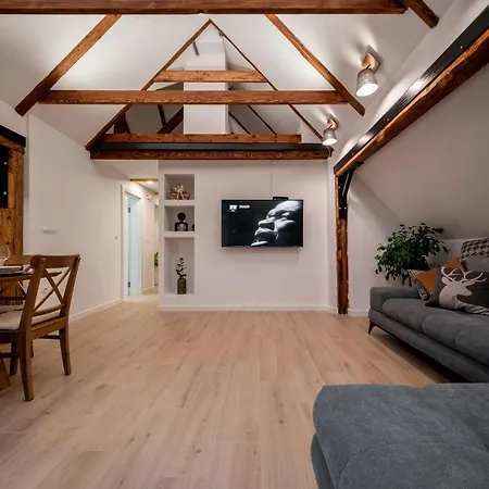 House Leska Apartment