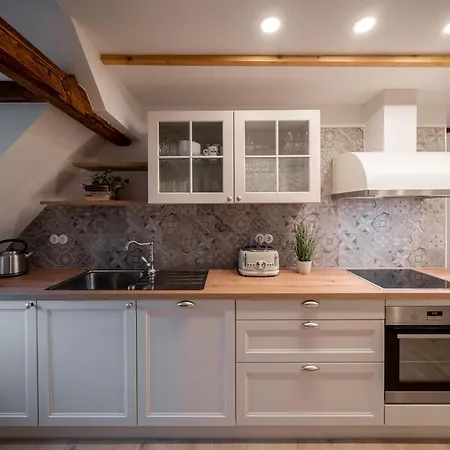 House Leska クランスカゴーラ