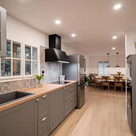 House Leska Lägenhet *