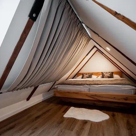 House Leska Apartment