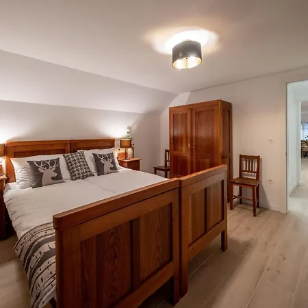 House Leska Apartment *